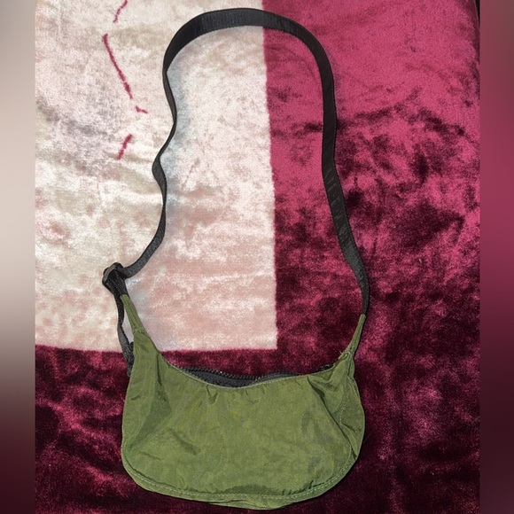 RARE BAGGU MINI CRESCENT BAY LAUREL - Picture 3 of 5